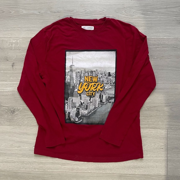 Zara New York Long Sleeve *Red* - Picture 1 of 4